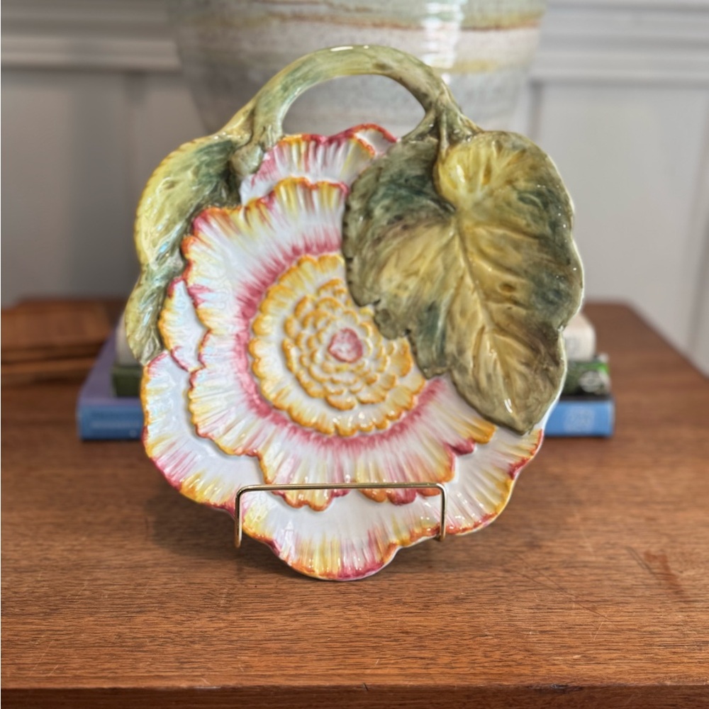 Vintage Chelsea House Plate looks like flower and leaf. Gorgeous!